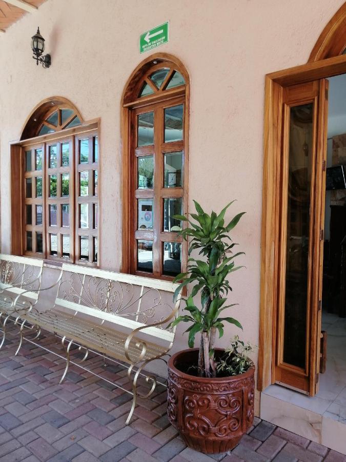 Hotel Providencia Talpa de Allende Exterior photo